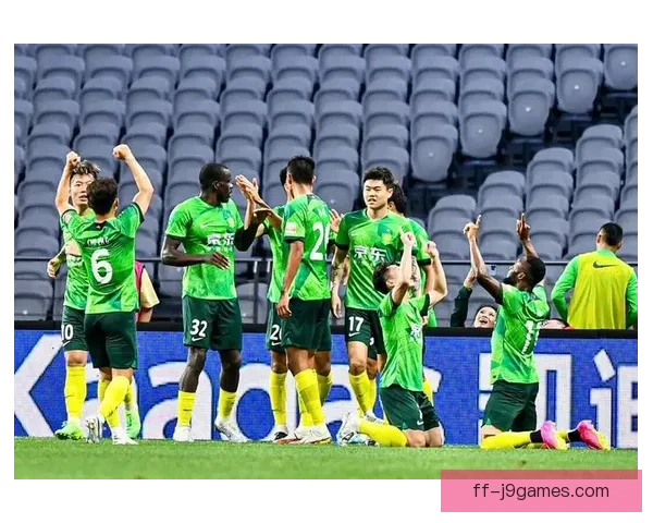 中超激战：北京国安主场完胜沧州雄狮三球零封对手