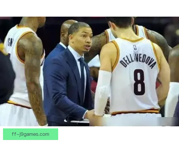 布冯宣布在意乙帕尔马队正式退役 结束辉煌职业生涯